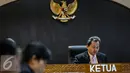 Pimpinan Sidang, Yhannu Setyawan membacakan putusan di Komisi Informasi Publik, Jakarta, Rabu (29/7/2015). Sidang dengan agenda dokumen pemecatan Letjen Prabowo Subianto antara Pemohon KontraS dan termohon Mabes TNI. (Liputan6.com/Faizal Fanani)