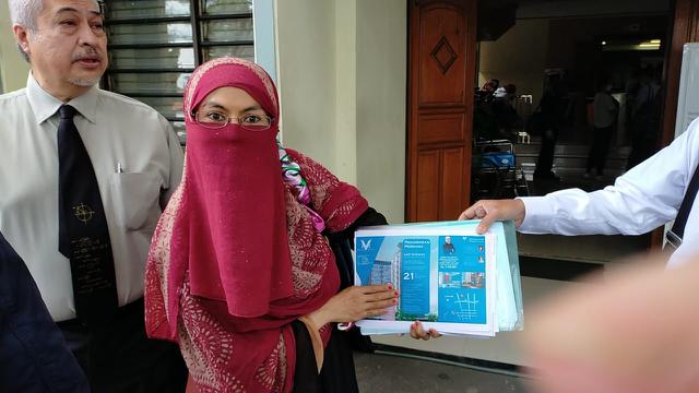 Asfa Davy Bya dan saksi Helwa Humaira