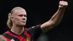Striker Manchester City, Erling Haaland baru saja menyamai rekor yang dicetak Alan Shearer dan Andy Cole yang mampu mencetak 34 gol dalam satu musim kompetisi di Liga Inggris. Pemain yang baru didatangkan pada awal musim 2022/2203 dari Borussia Dortmund itu diyakini akan dapat melampaui kedua legenda tersebut karena setidaknya masih memiliki 6 laga tersisa hingga akhir musim ini. Dari total 34 gol, Erling Haaland telah membobol 17 dari 20 tim di Liga Inggris, artinya hanya ada 3 tim yang terhindar dari badai gol sang striker hingga saat ini. Tim mana saja? Berikut daftar ketiganya. (AFP/Adrian Dennis)