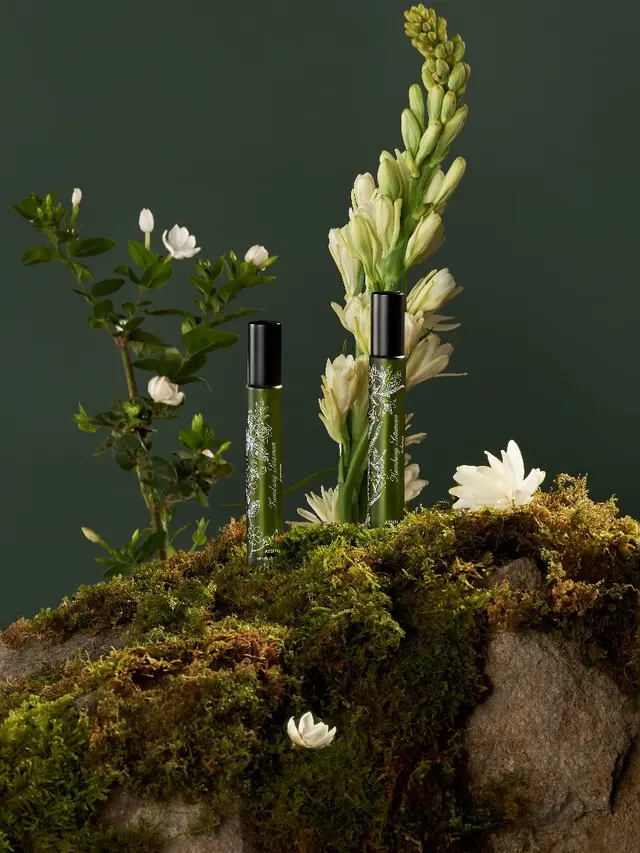 1. Eau de Parfum Kembang Setaman Jasmine, Rumah Atsiri