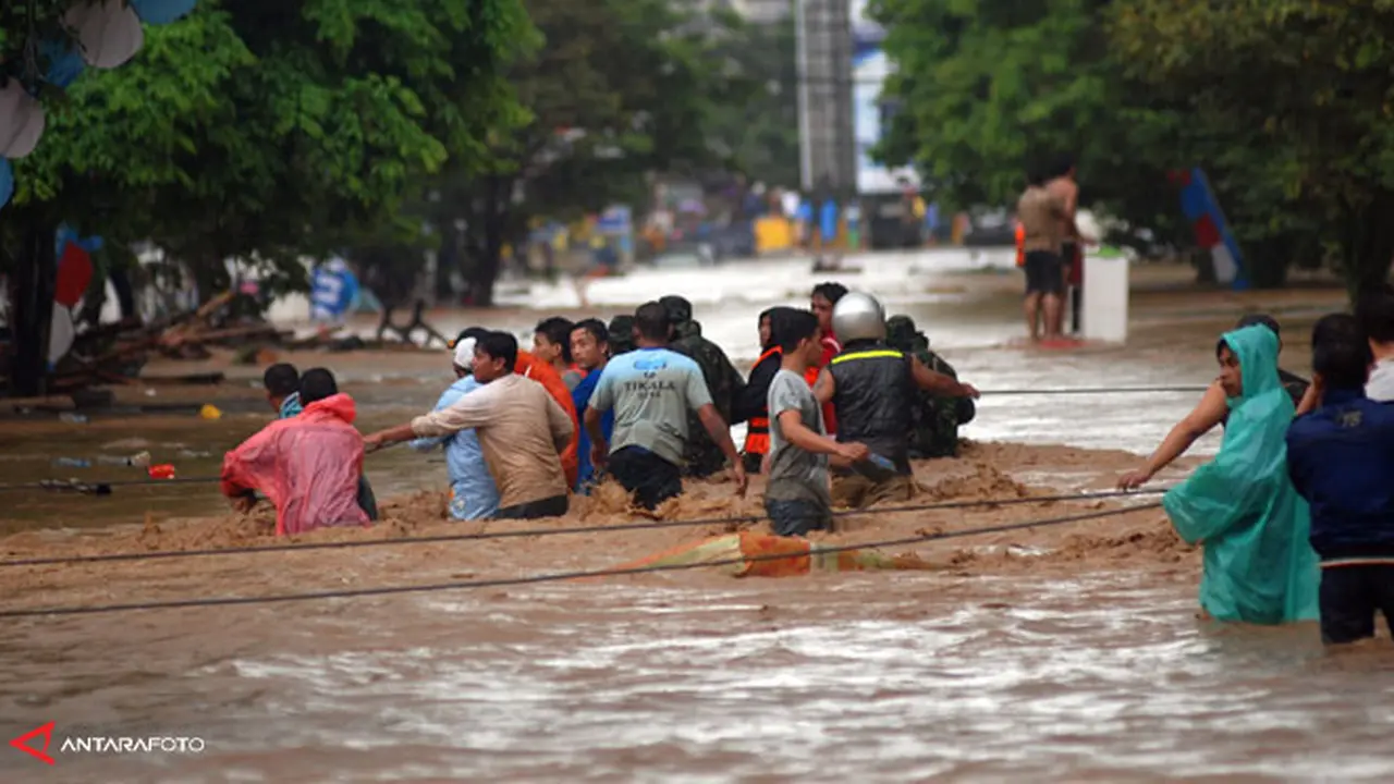 banjir-manado-140115d.jpg
