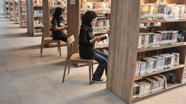 Ramai-Ramai Kembali ke Perpustakaan