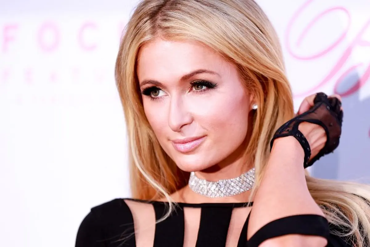 [Bintang] Paris Hilton