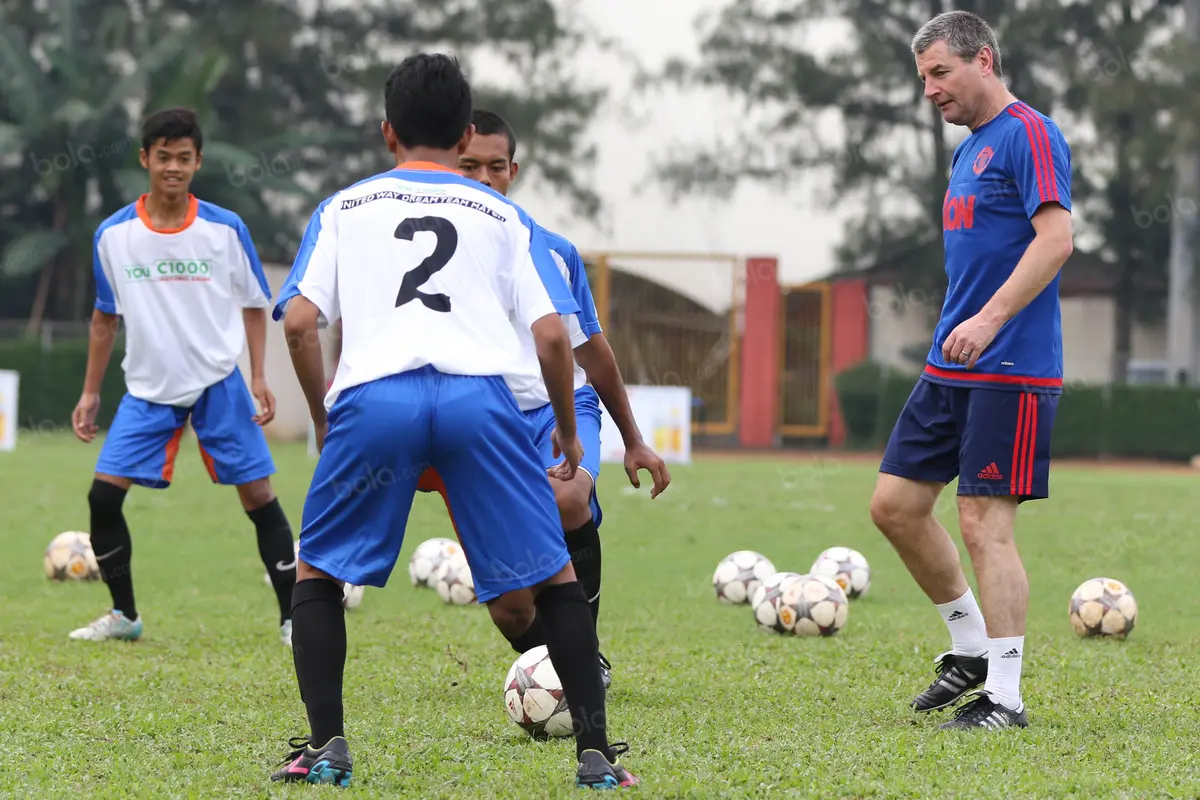 Dennis Irwin