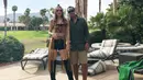 Datang ke Coachella, Nia Ramadhani didampingi sang suami, Ardi Bakrie. Gaya Nia begitu unik dan menarik saat bersama suaminya ini. (Instagram/ramadhaniabakrie)