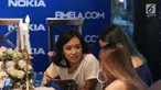Beberapa selebgram berbincang saat acara #Nokiatributetomom yang diselenggarakan Fimela.com dan Nokia di Kota Kasablanka, Jakarta, Minggu (27/5). Pihak Nokia memperkenalkan produk terbarunya. (Liputan6.com/Helmi Fithriansyah)