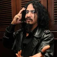 Limbad dituduh telah melakukan pencurian terhadap sebuah mobil jazz milik penghuni apartemen French Walk Tower Lourdnes Garden. (via Twitter)