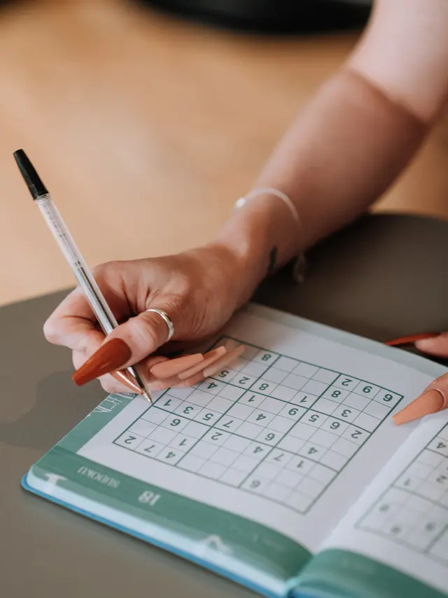 Bermain permainan yang mengasah otak