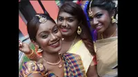 Foto Selfie 3 Wanita Ini Picu Kampanye Hitam Itu Cantik