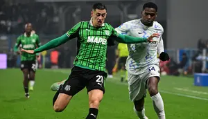 Jay Idzes Pilih Setia di Sassuolo, Ikut Senang Duetnya Gabung Leeds United