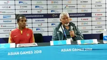 Pelatih Timnas putri Indonesia, Satya Bagja, seusai pertandingan kontra Chinese Taipei, Minggu (19/8/2018). (Bola.com/Riskha Prasetya)
