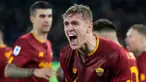 Pemain AS Roma Ola Solbakken melakukan selebrasi usai mencetak gol ke gawang Verona pada pertandingan sepak bola Liga Italia di Stadion Olimpiade Roma, Italia, 19 Februari 2023. AS Roma mengalahkan Verona dengan skor 1-0. (AP Photo/Andrew Medichini)
