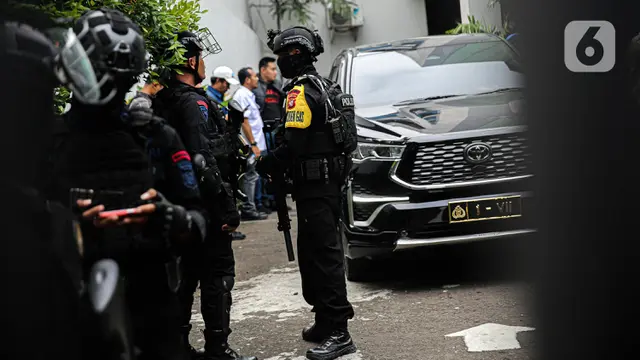 Brimob Polri Jaga Ketat Kantor MUI Pasca Penembakan