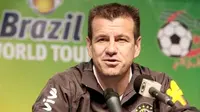 Brazil&#039;s coach Dunga answers to journalists&#039; questions during a press conference 21 August 2007 at the Mosson stadium in Montpellier, southern France, ahead of a friendly match Brazil vs. Algeria, 22 August 2007. AFP PHOTO PASCAL GUYOT