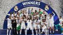 Real Madrid menyabet gelar juara di Liga Champions setelah mengelahkan Liverpool pada laga final yang berlangsung di Stade de France di Saint Dennis, 28 Mei 2022. (AFP/Paul Ellis)