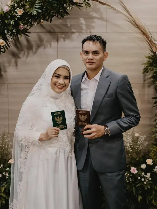 Ikke Nurjanah menikah (Instagram/lambe_turah)