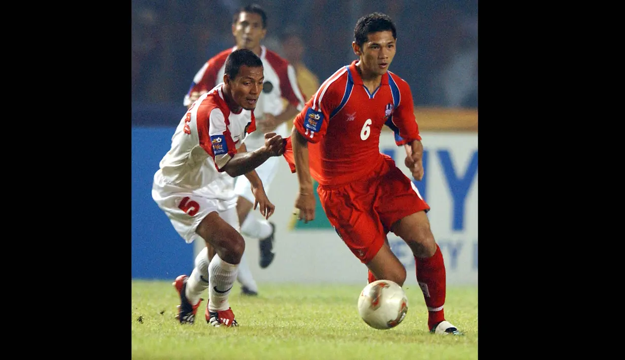 Bejo Sugiantoro yang berposisi sebagai pemain belakang mengemas dua gol.Bejo Sugiantoro merupakan legenda Persebaya yang ternyata pernah menolak untuk bergabung bersama Tim PSSI Baretti di Italia. (AFP/Weda)