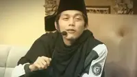 Gus iqdam bgikan amalan spektakuler di Bulan Rajab (SS: YT. Sabilu Taubah)