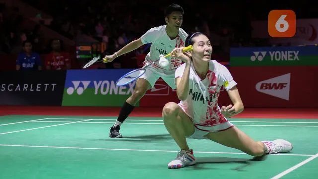 Foto: Istora Bergemuruh Kekecewaan, Tiga Wakil Indonesia Termasuk Apriyani/Fadia Tumbang pada Laga yang Sama di Indonesia Masters 2023