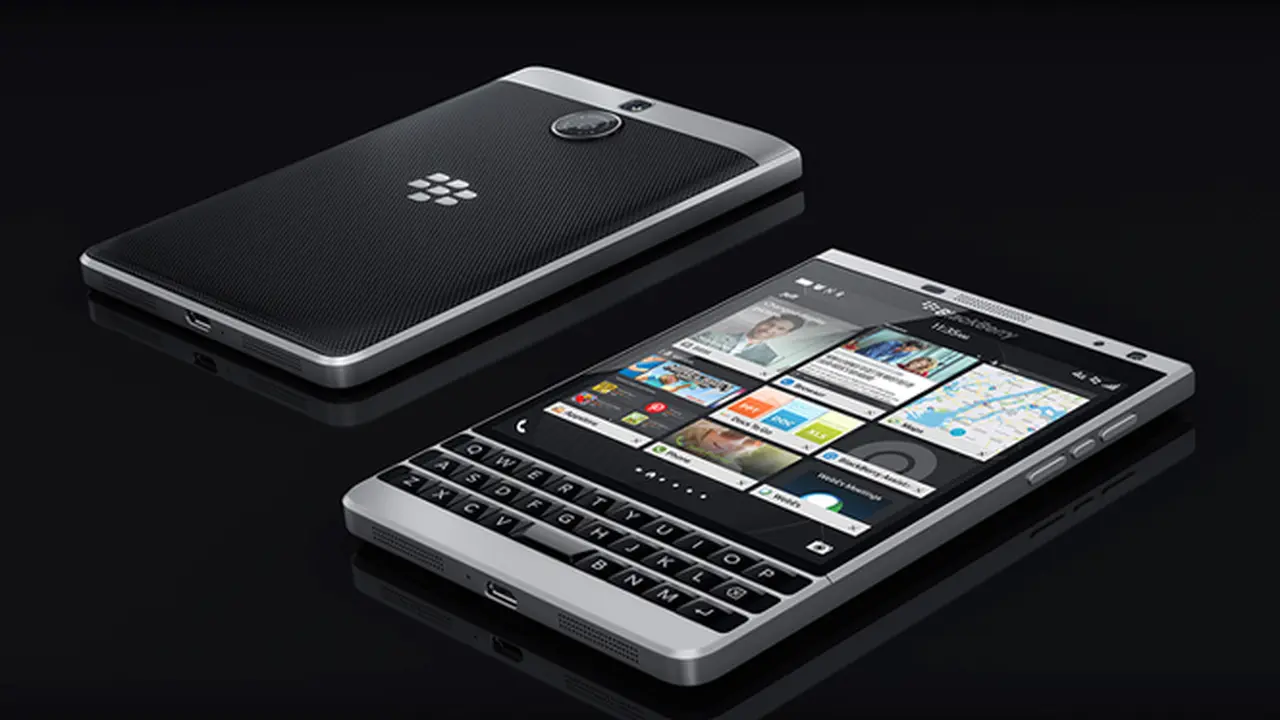 Resmi Melenggang, Ini Harga BlackBerry Passport Silver Edition