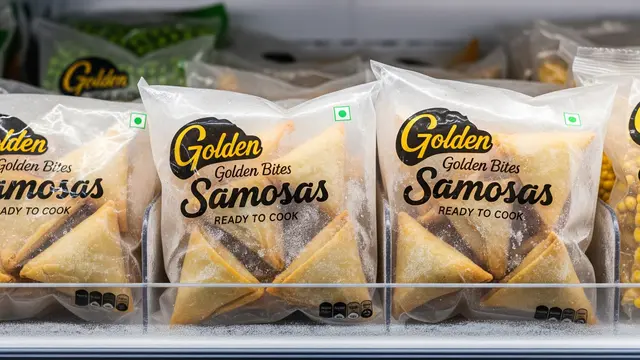 Frozen food samosa beku