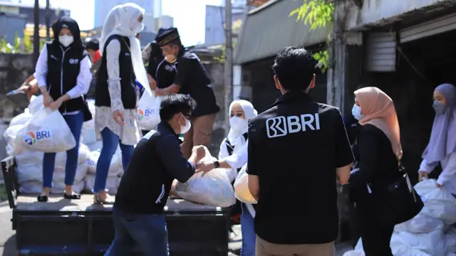 Berbagi Bahagia di Bulan Ramadan, BRI Group Bagikan 80.000 Paket Sembako
