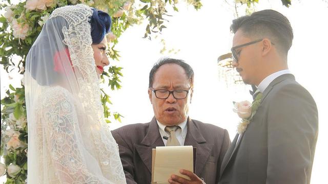 Potret Pernikahan 6 Mantan Penyanyi Cilik, Joshua Suherman Curi Perhatian