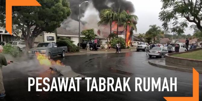 VIDEO: Pesawat Tabrak Rumah, 2 Tewas