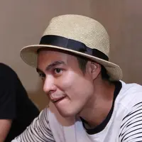 Belum lama ini, Baim Wong membuat heboh lantaran beredar potongan video saat ia sedang memangku Nikita Mirzani. (Andy Masela/Bintang.com)