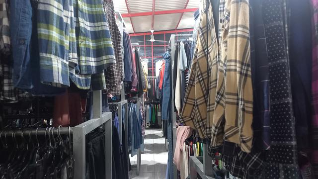 Thrifting di Kota Serang