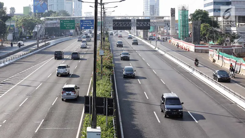 Ditinggal Mudik Warga Jakarta, Ruas Tol Dalam Kota Terpantau Lengang