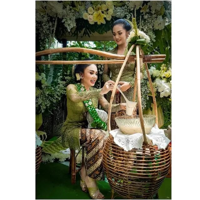Potret Siraman Kartika Sary (sumber: instagram/yunishara36)