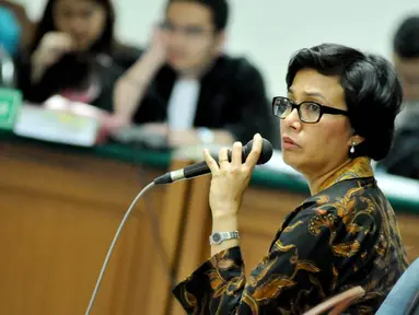 Sidang lanjutan kasus Bank Centruy dengan terdakwa Budi Mulya menghadirkan Sri Mulyani sebagai saksi, Jumat (2/5/14). (Liputan6.com/Johan Tallo)