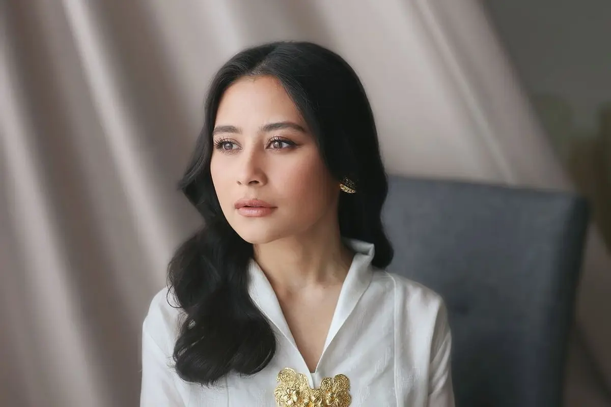 6 Gaya Artis Pakai Kebaya Putih saat Rayakan HUT ke-79 RI, Beby Tsabina, Tissa Biani, hingga Prilly Latuconsina
