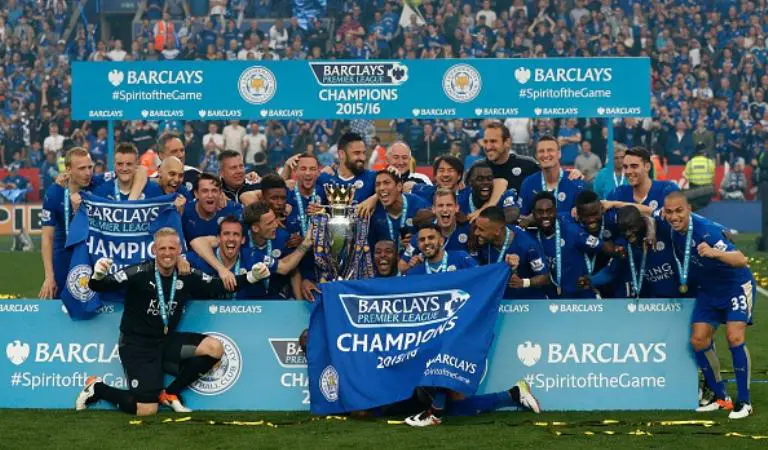 Para pemain Leicester City merayakan gelar juara Premier League 2015-2016. (AFP/Adrian Dennis)