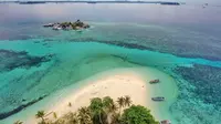 HUT RI ke-72, Tanjung Lesung Gelar Upacara Bendera di Bawah Laut