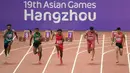 Sprinter andalan Indonesia Lalu Muhammad Zohri gagal meraih medali pada final 100 meter putra Asian Games 2023. (AP Photo/Louise Delmotte)