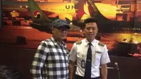 Jimmy Van Houten Bikin Pilot Jadi Penyanyi