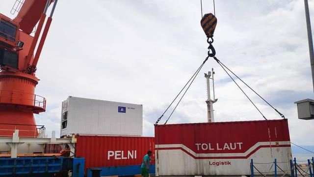 Salah satu program Pemerintah untuk menjamin keberlangsungan logistik di tengah masa pandemi Covid-19 adalah dengan mengoptimalkan program Tol Laut. (DOk Kemenhub)
