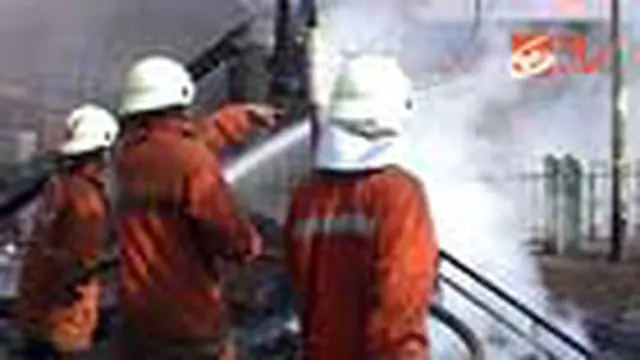 Belasan Bangunan Terbakar di Jatinegara Kaum
