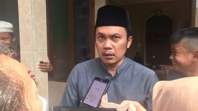 Ade Fahrudin Rozi, selaku kakak dari almarhum Asep Ahmad Solihin, Bobotoh yang meninggal dunia