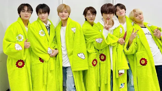 Momen Kebersamaan Member NCT Dream saat di Belakang Panggung, Kompak Banget