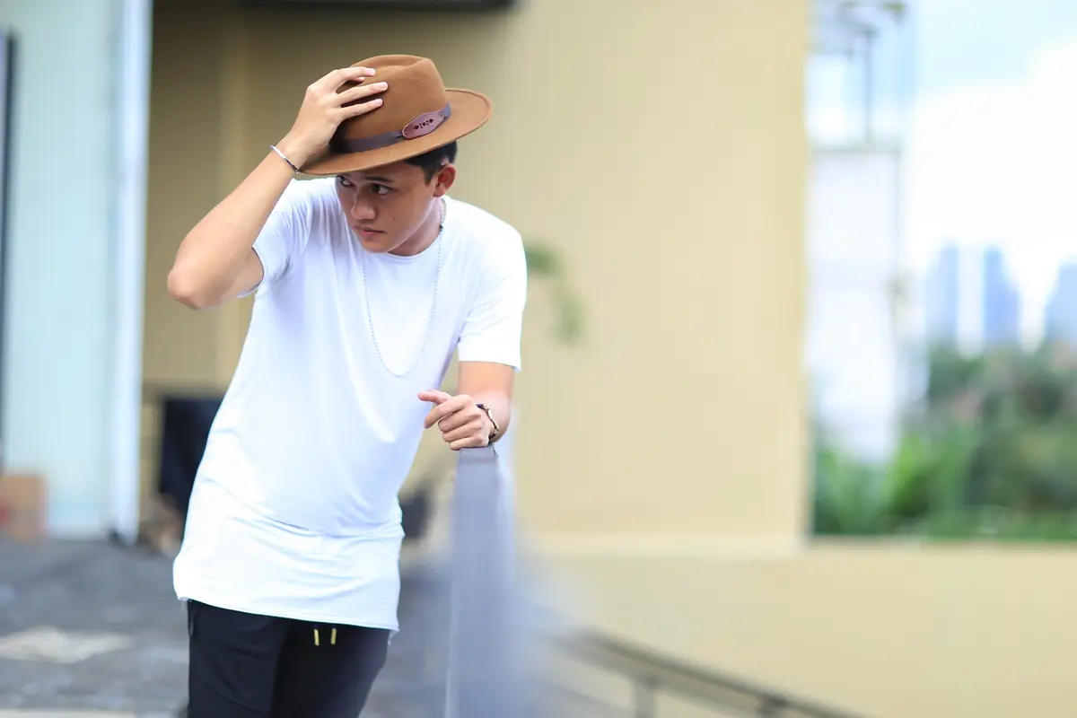 [Bintang] Single Ketiga Rizky Febian, Cukup Tau Tuai Pujian Netizen