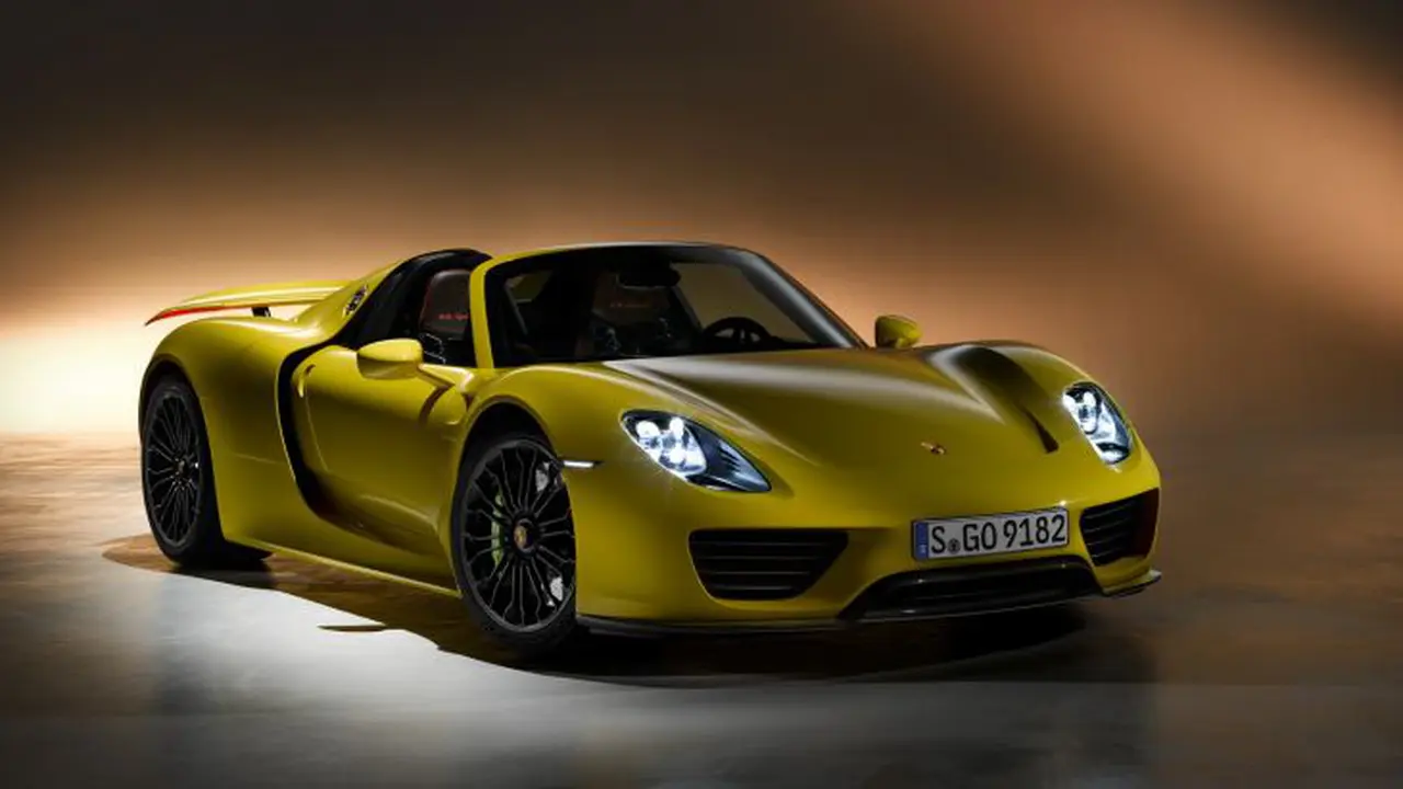 Harga Mesin Porsche Carrera GT Setara 39 Unit Ayla Tipe Terbawah