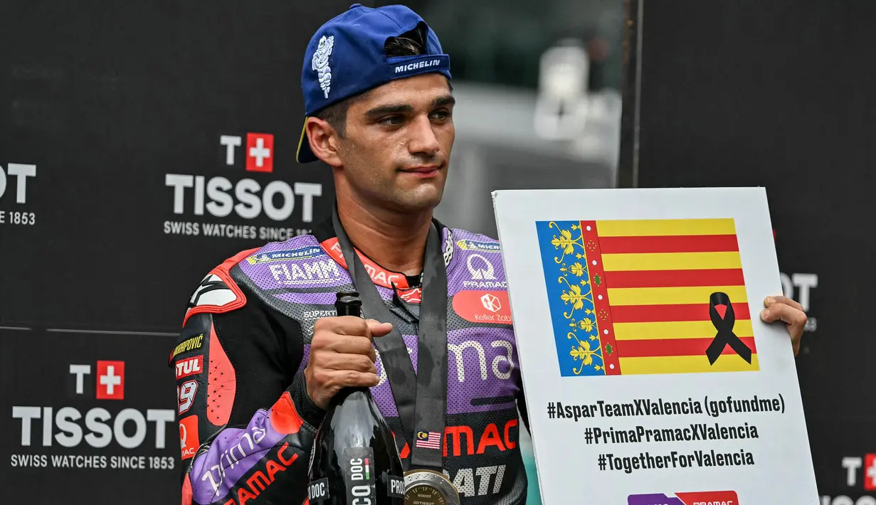 Jorge Martin akan memastikan gelar juara dunia MotoGP 2024 jika mampu meraih sembilan poin lebih banyak ketimbang Bagnaia dalam race utama MotoGP Malaysia 2024. (MOHD RASFAN/AFP)