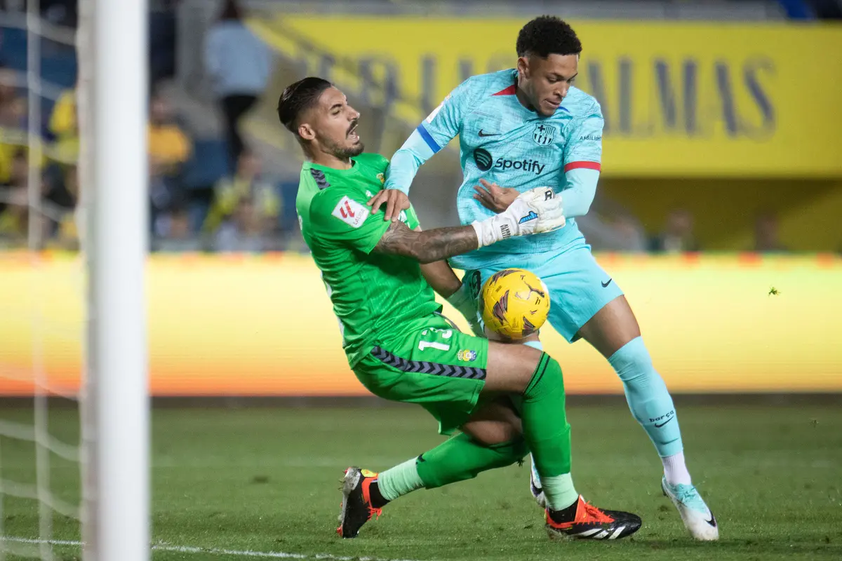 Foto: 12 Menit Pertama Vitor Roque bersama Barcelona, Si Macan Kecil Berikan Penampilan Impresif