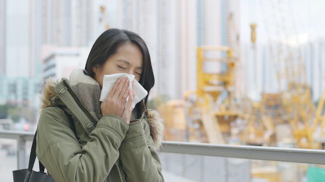 Ilustrasi demam, batuk, influenza