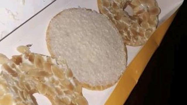 9 Potret Makanan Digeprek Ini Kelewat Absurd, Enggak Habis Pikir