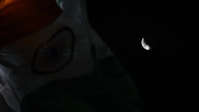 Gerhana Bulan dari Berbagai Negara