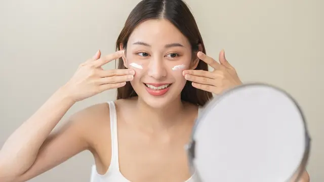 20 Rahasia Kulit Cerah Seperti Perempuan Jepang, Cobain Sekarang Juga